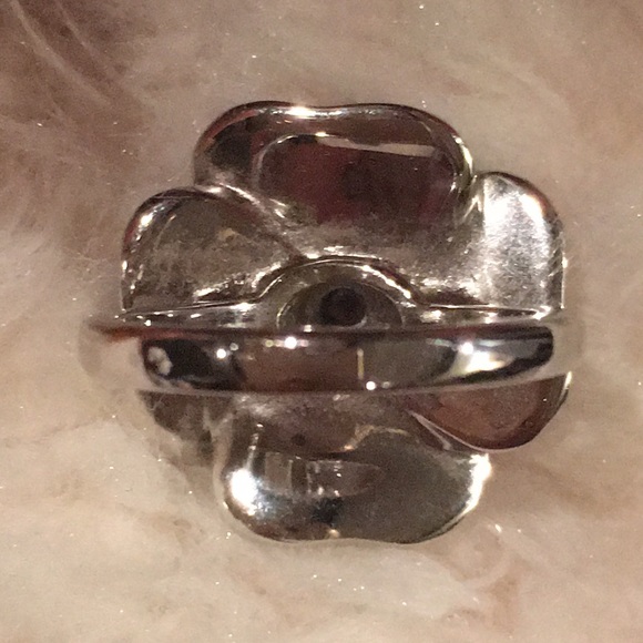 DIAMOND FLOWER RING - Picture 5 of 6